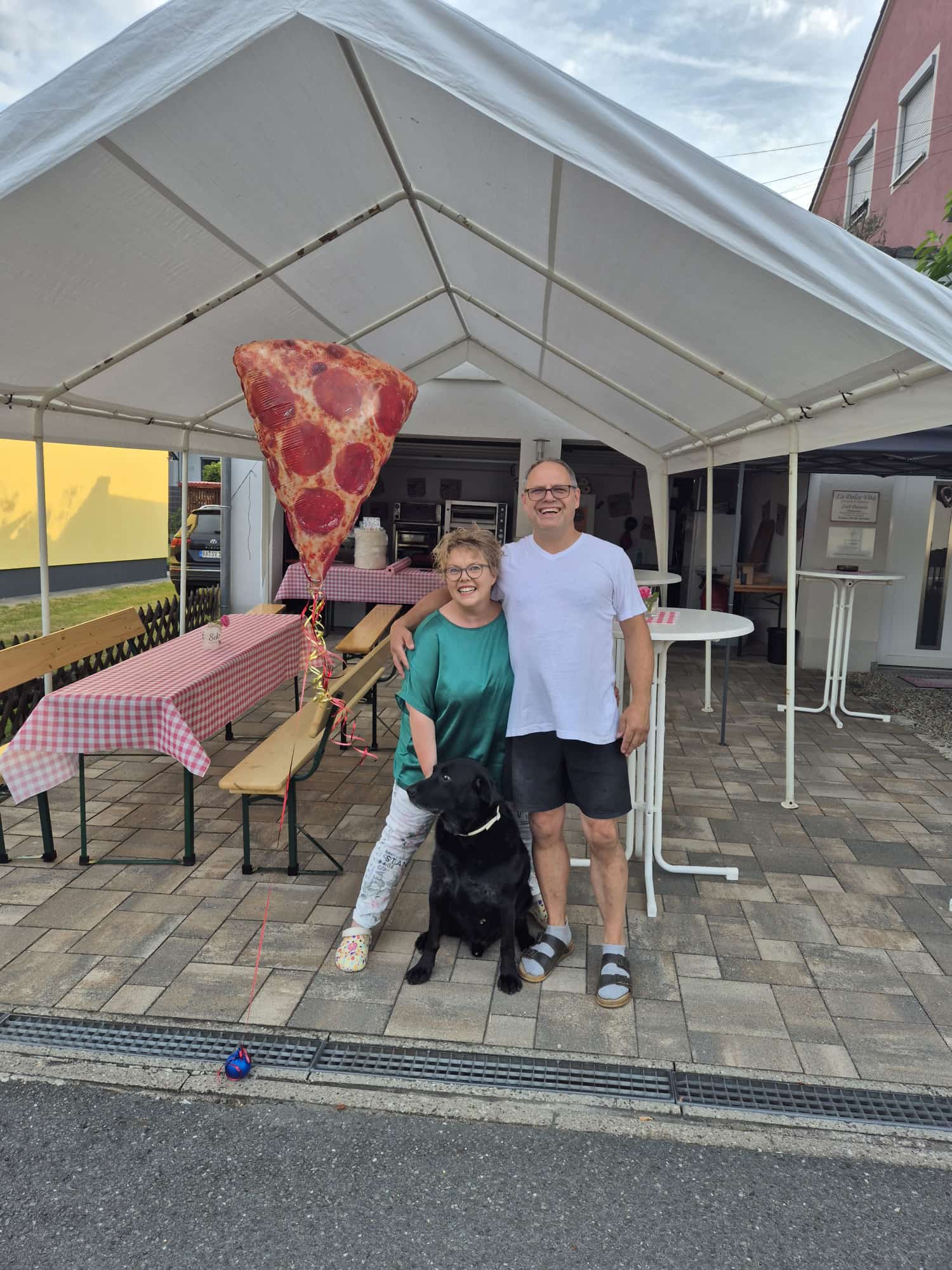 Daniela und Jo Lieb mit Hund Julius